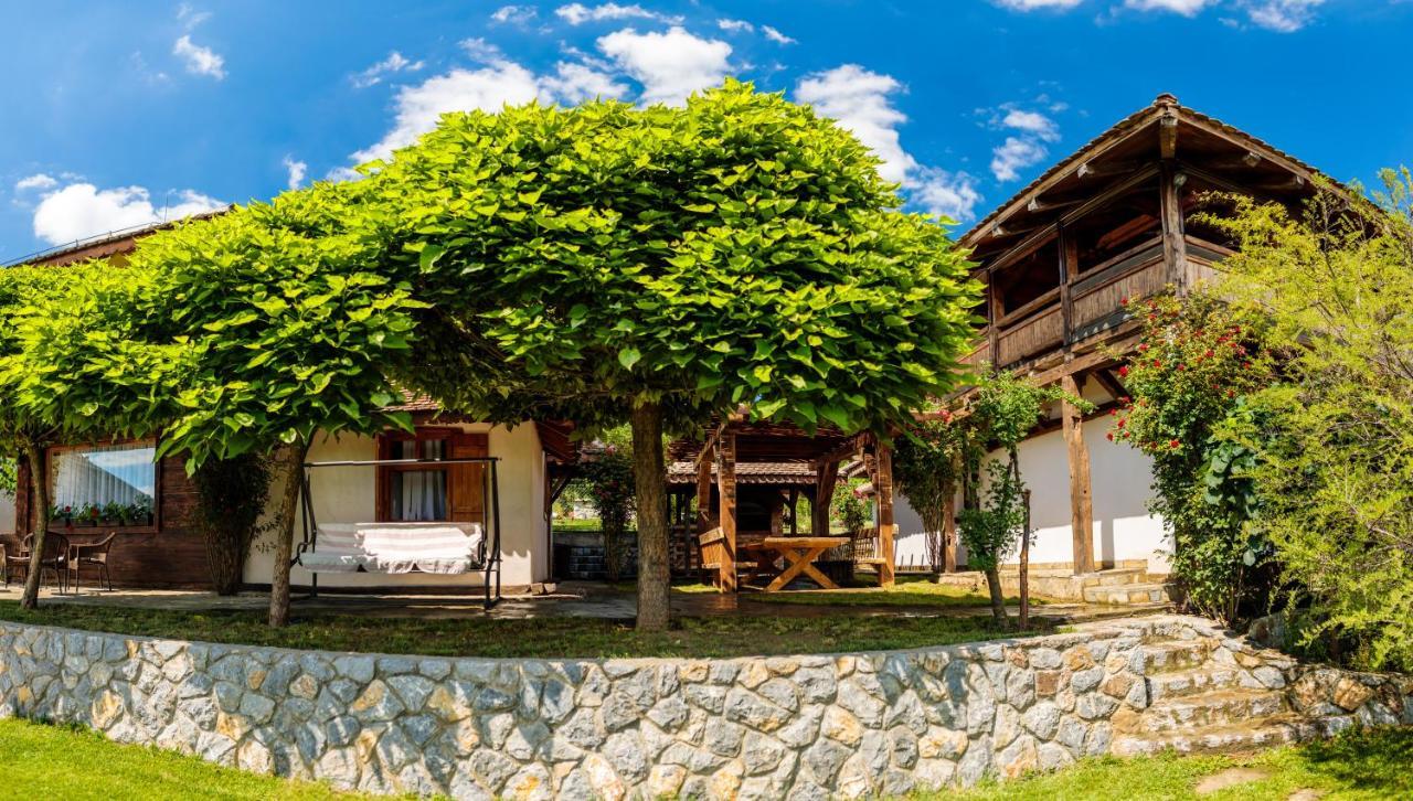 Woodland Resort Kragujevac Buitenkant foto